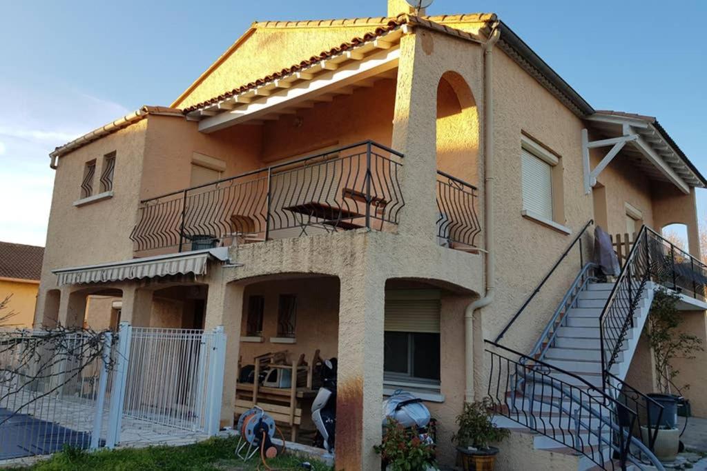 شقة إج مورت  في Un Charmant Logement المظهر الخارجي الصورة